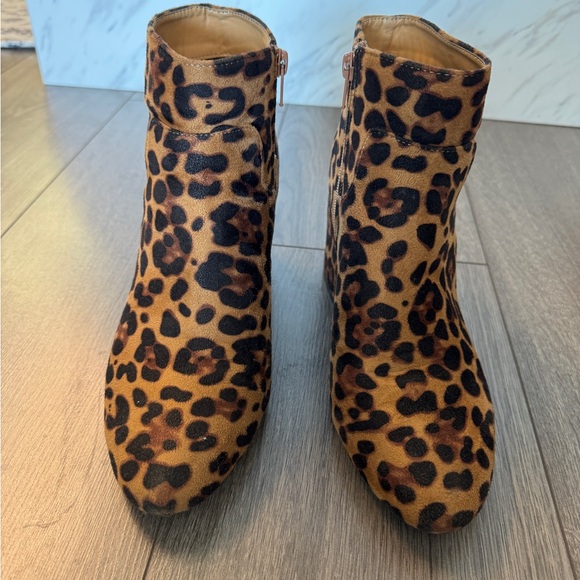 ASOS Lost Ink Leopard Wide Ankle Boots - Picture 4 of 9